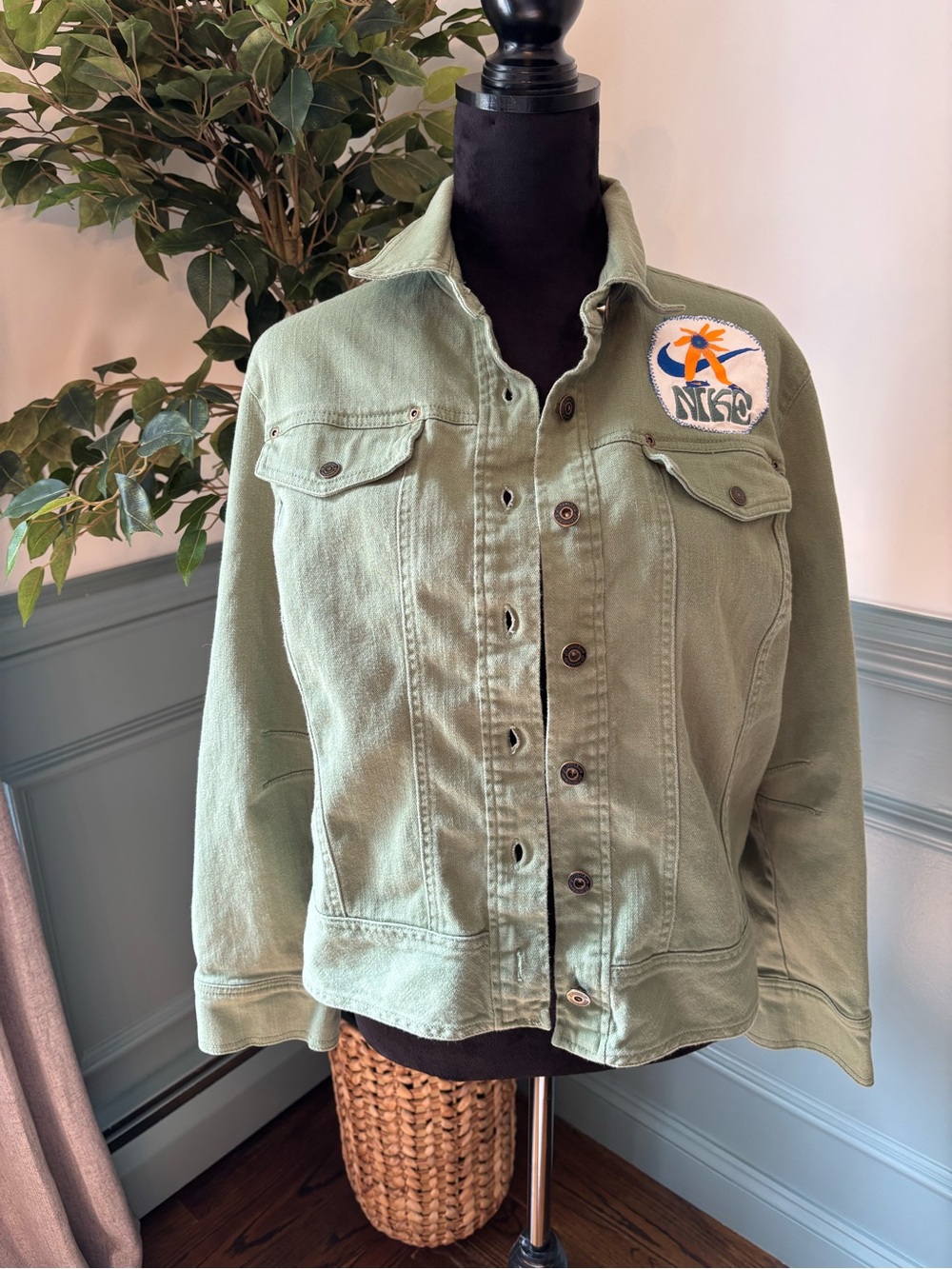 Upcycled Nike Denim Jacket - Picture 4 of 5